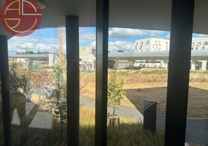 location Bureau Labege