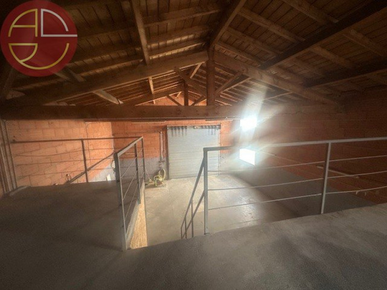 location Entrepot Saint-lys - Photo 2