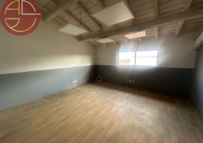 location Entrepot Saint-lys