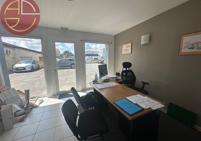 location Bureau Saint-alban