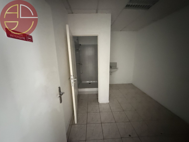 location Local commercial Saint-orens-de-gameville - Photo 4