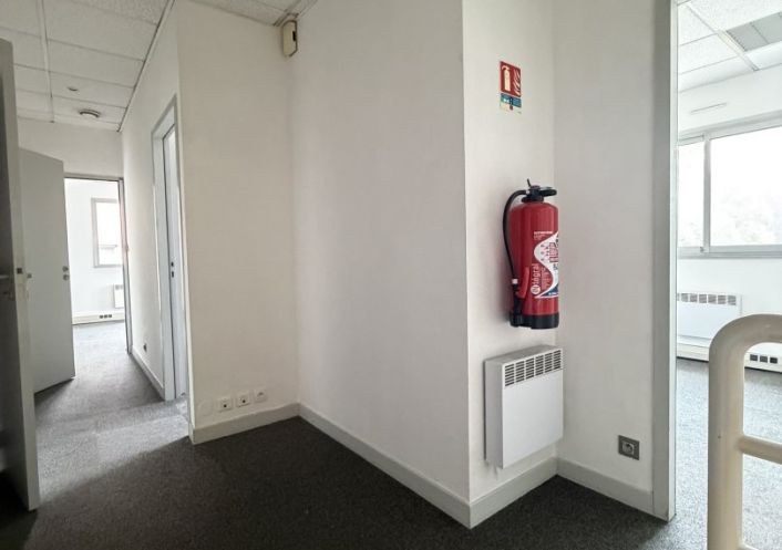 location Local commercial Saint-orens-de-gameville