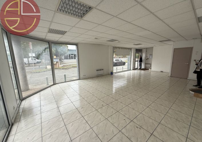 location Local commercial Saint-orens-de-gameville