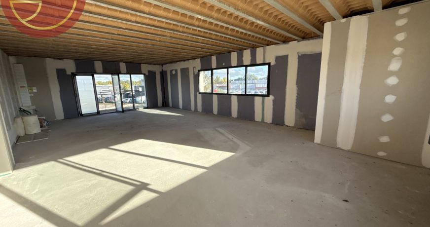 location Bureau La-salvetat-saint-gilles