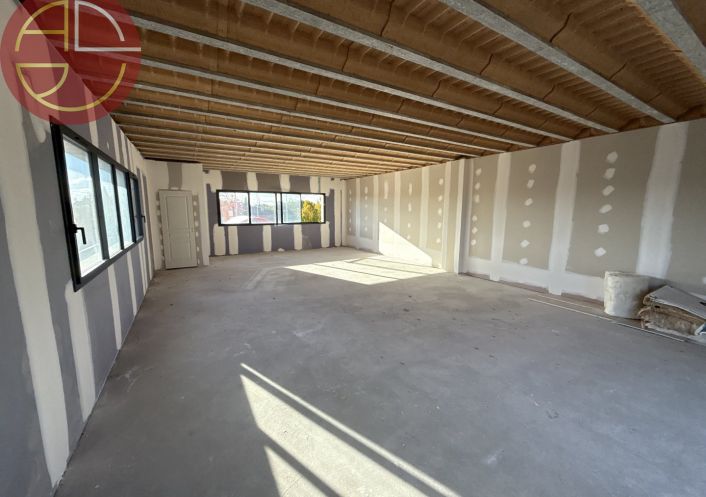 location Bureau La-salvetat-saint-gilles