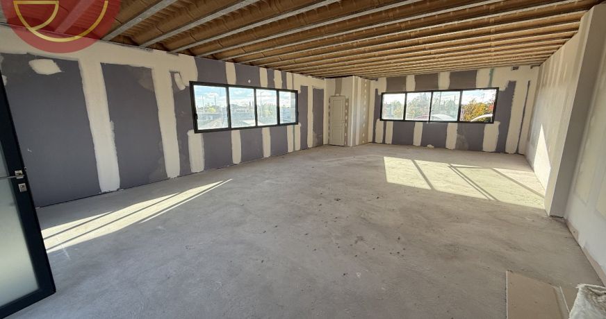 location Bureau La-salvetat-saint-gilles