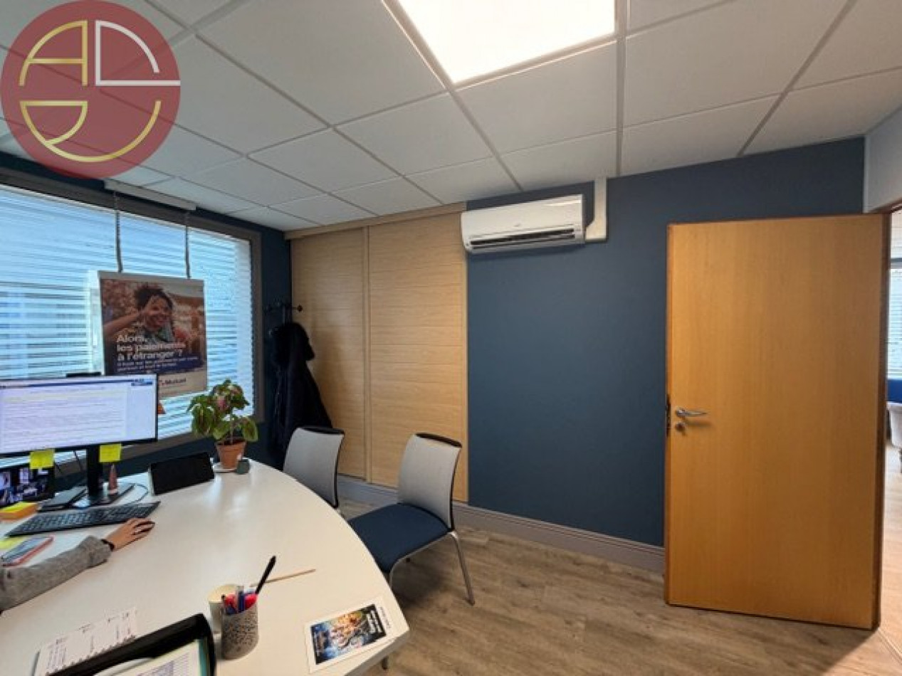 location Local commercial Leguevin - Photo 2