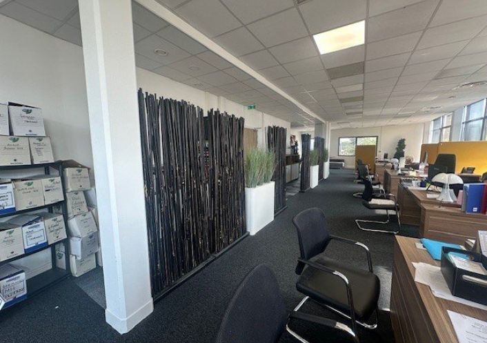 location Bureau Labege