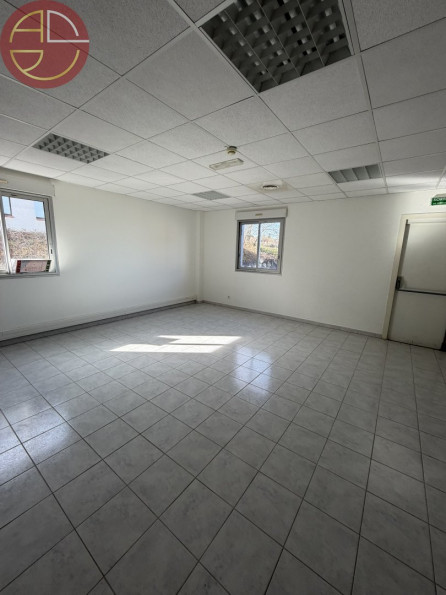 location Entrepot Beaupuy - Photo 2