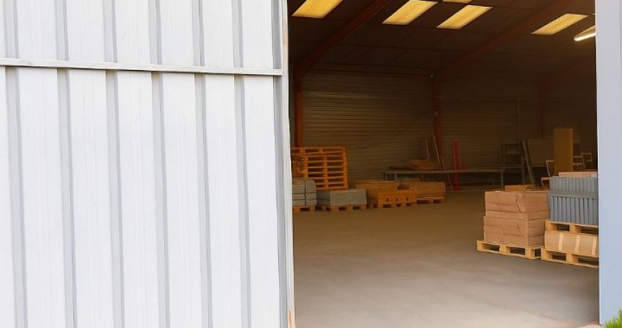 vente Entrepot Pins-justaret