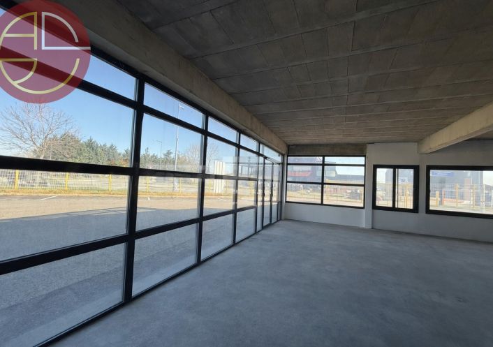 location Local commercial Saint-lys