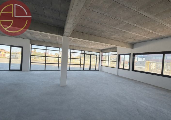 location Local commercial Saint-lys