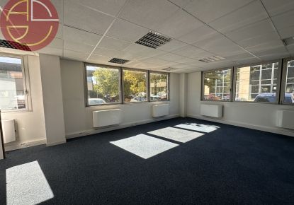 location Bureau Labege