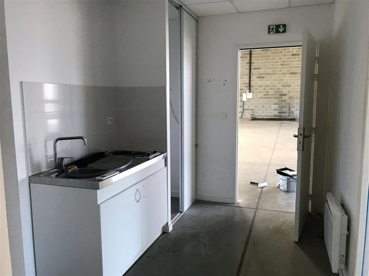 location Entrepot Escalquens - Photo 3