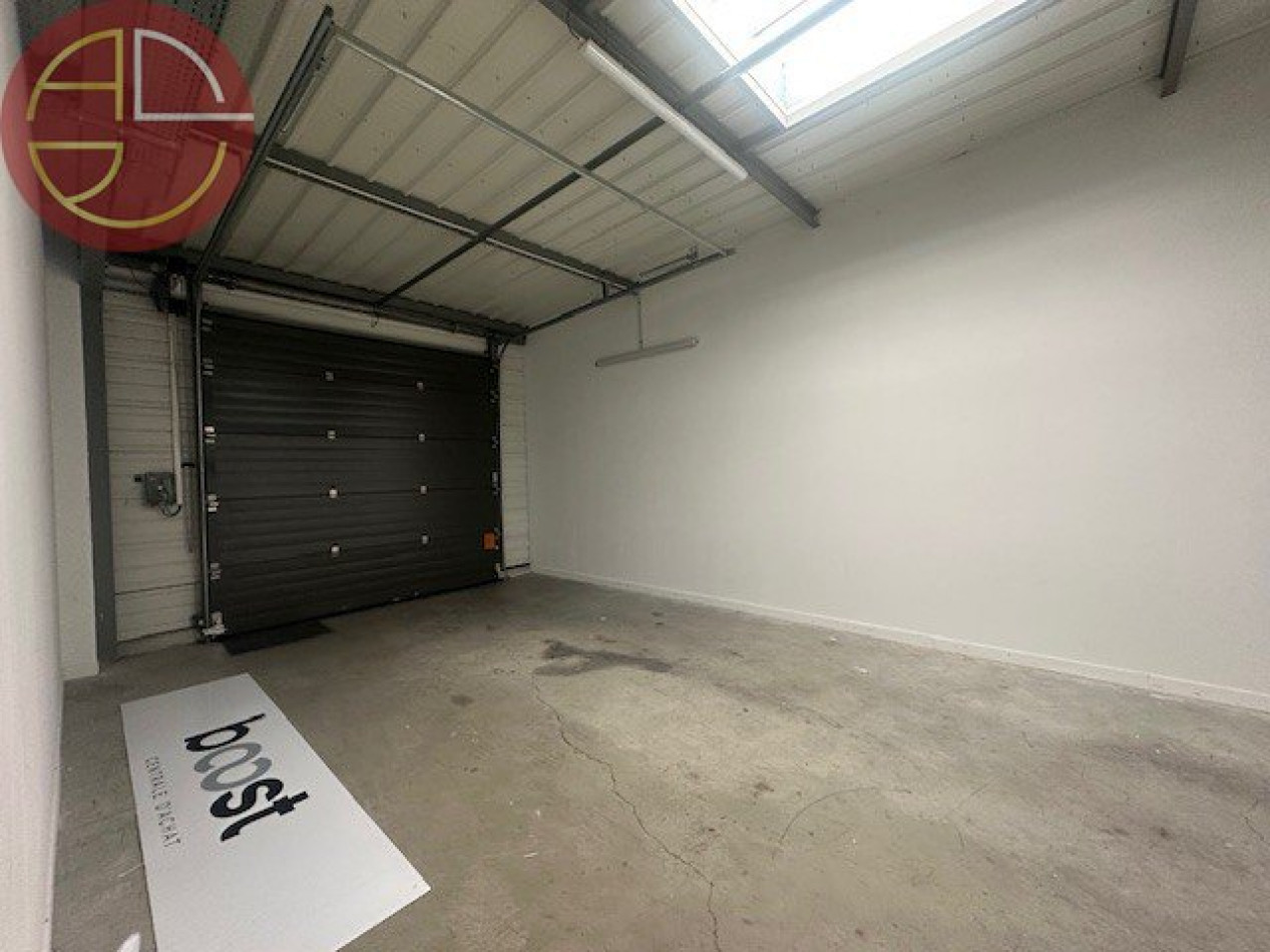 location Entrepot Montrabe - Photo 1