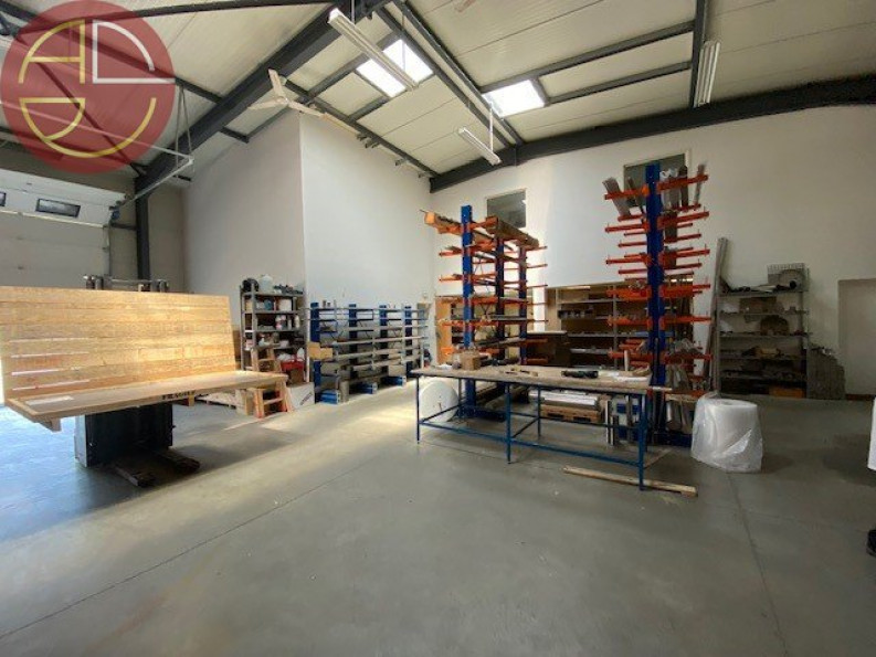 vente Entrepot Saint-sulpice-la-pointe - Photo 3