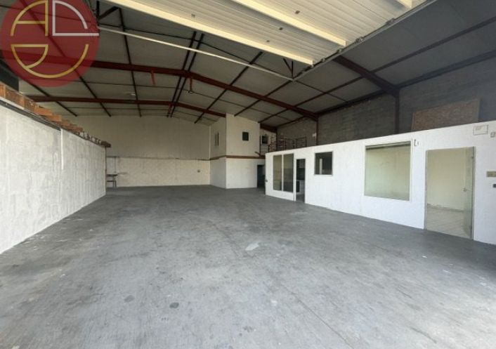 location Entrepot Gratentour
