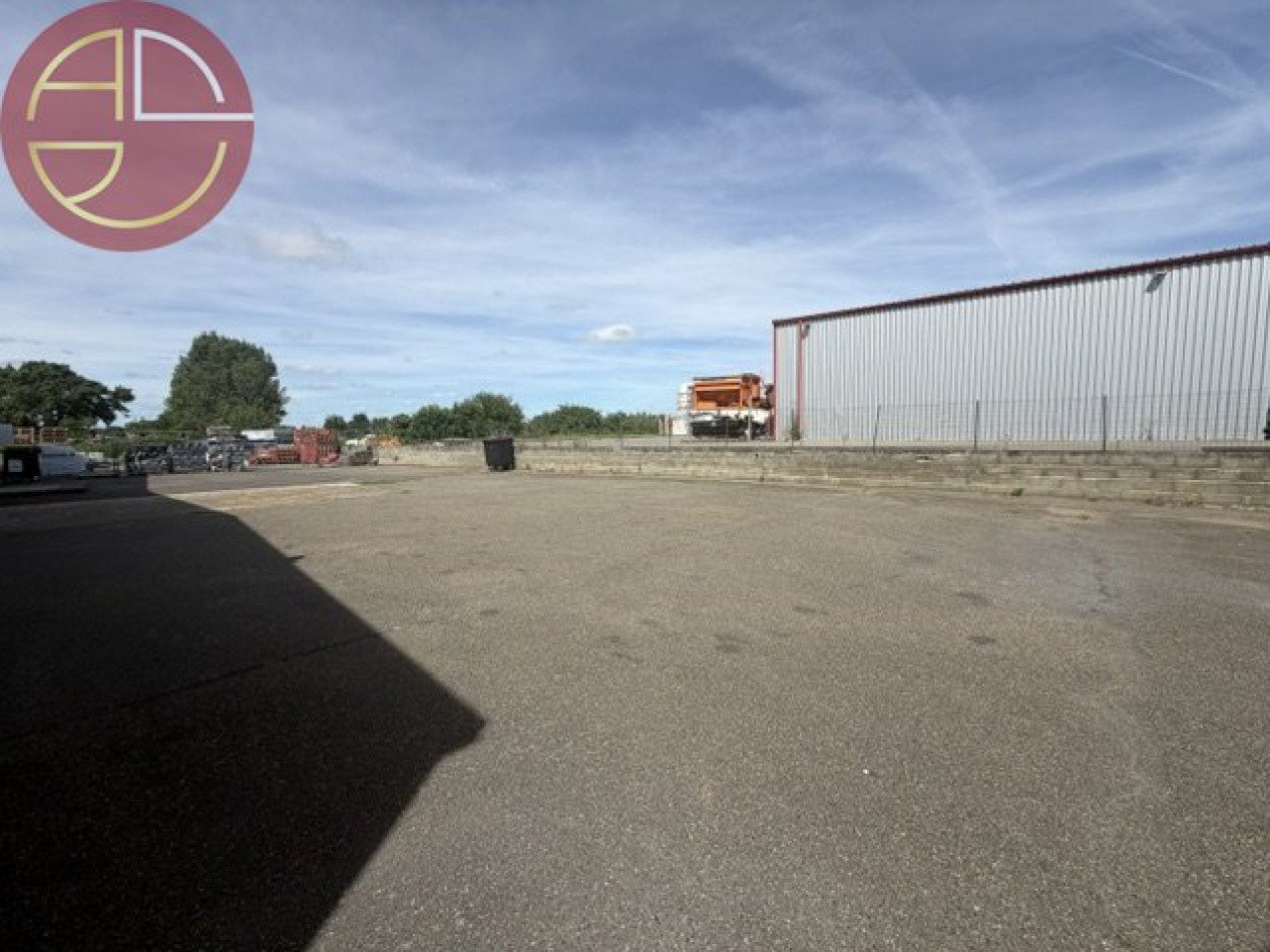 location Entrepot Gratentour - Photo 6