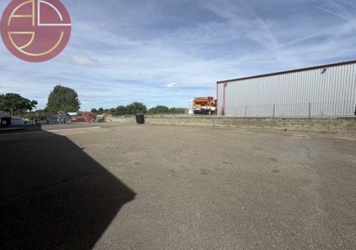location Entrepot Gratentour