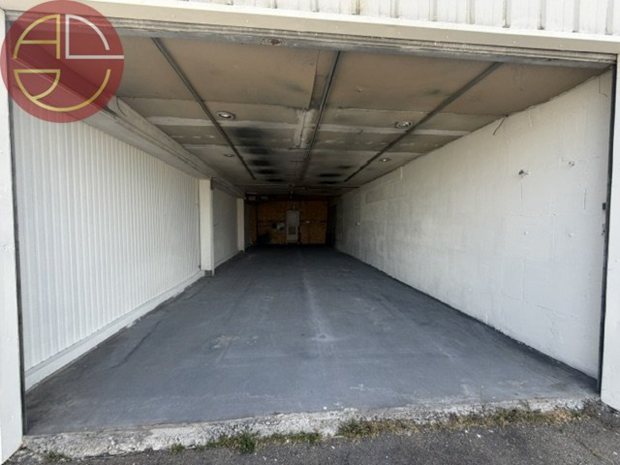 location Entrepot Gratentour - Photo 8