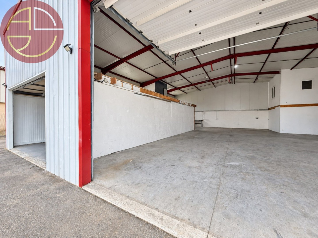 location Entrepot Gratentour - Photo 9