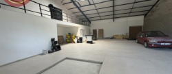 location Entrepot Saint-jory