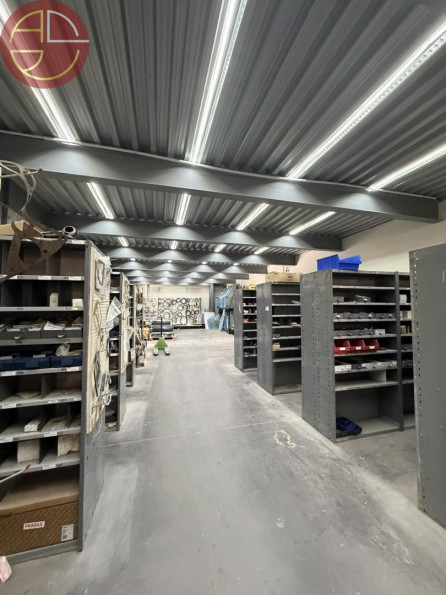 location Local commercial Montauban - Photo 7