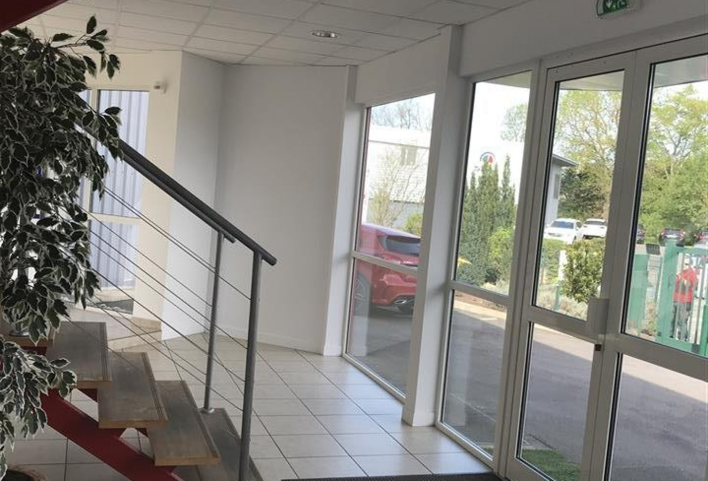 location Bureau St Jean - Photo 3