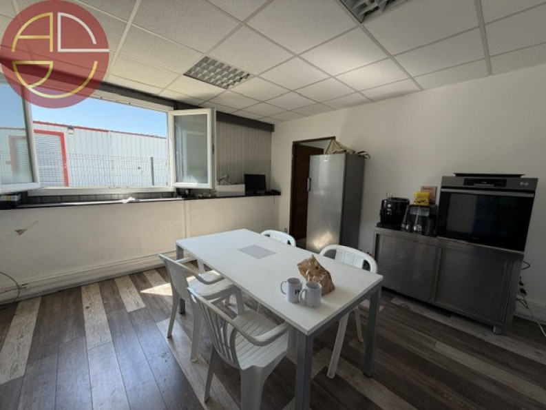 location Entrepot Fronton - Photo 6