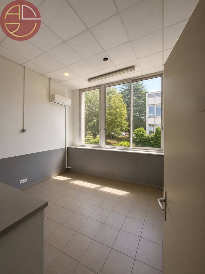 location Local commercial Toulouse - Photo 6