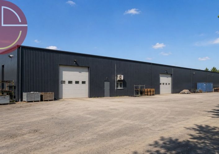 location Entrepot Saint-jory