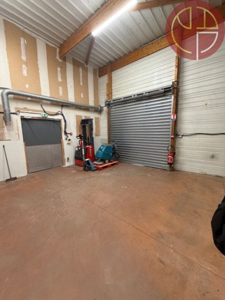 location Local commercial Portet-sur-garonne - Photo 8