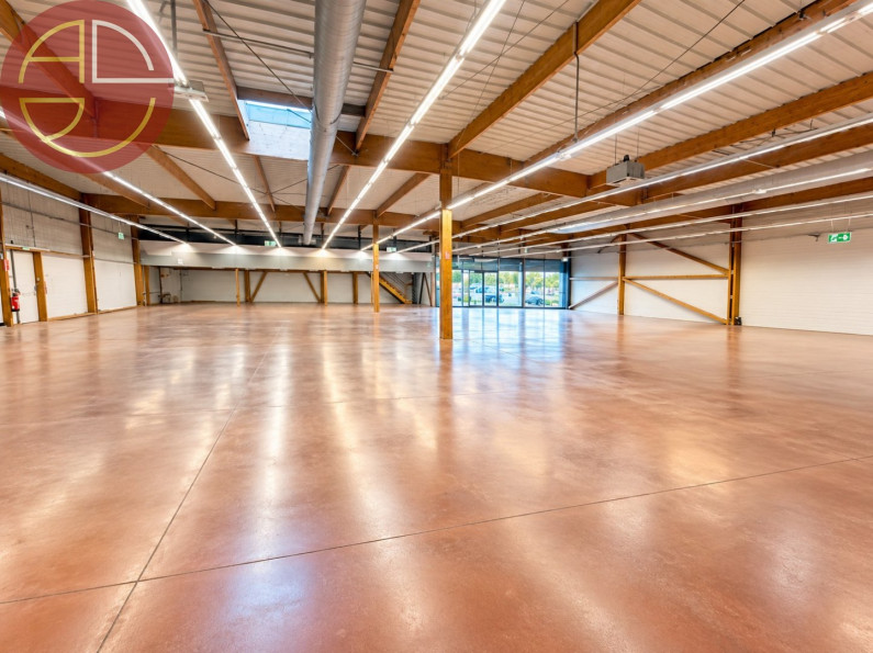 location Local commercial Portet-sur-garonne - Photo 2
