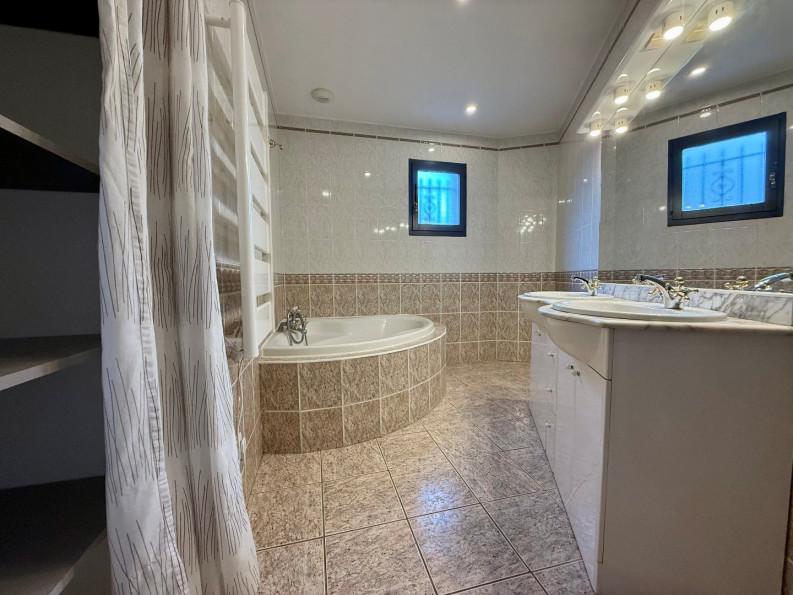 location Maison Preserville - Photo 10