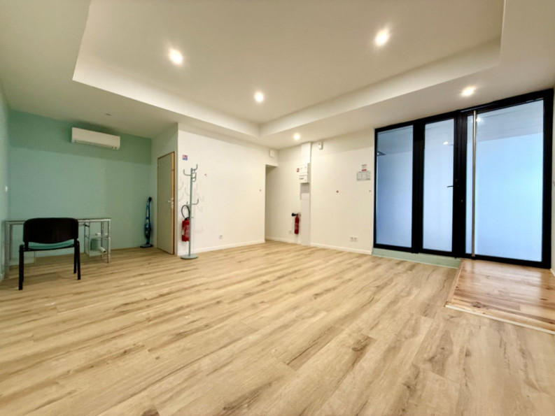 location Local commercial Auzeville-tolosane - Photo 2