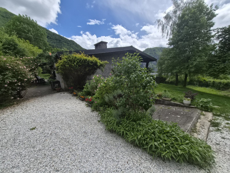 vente Maison Bezins Garraux - Photo 1