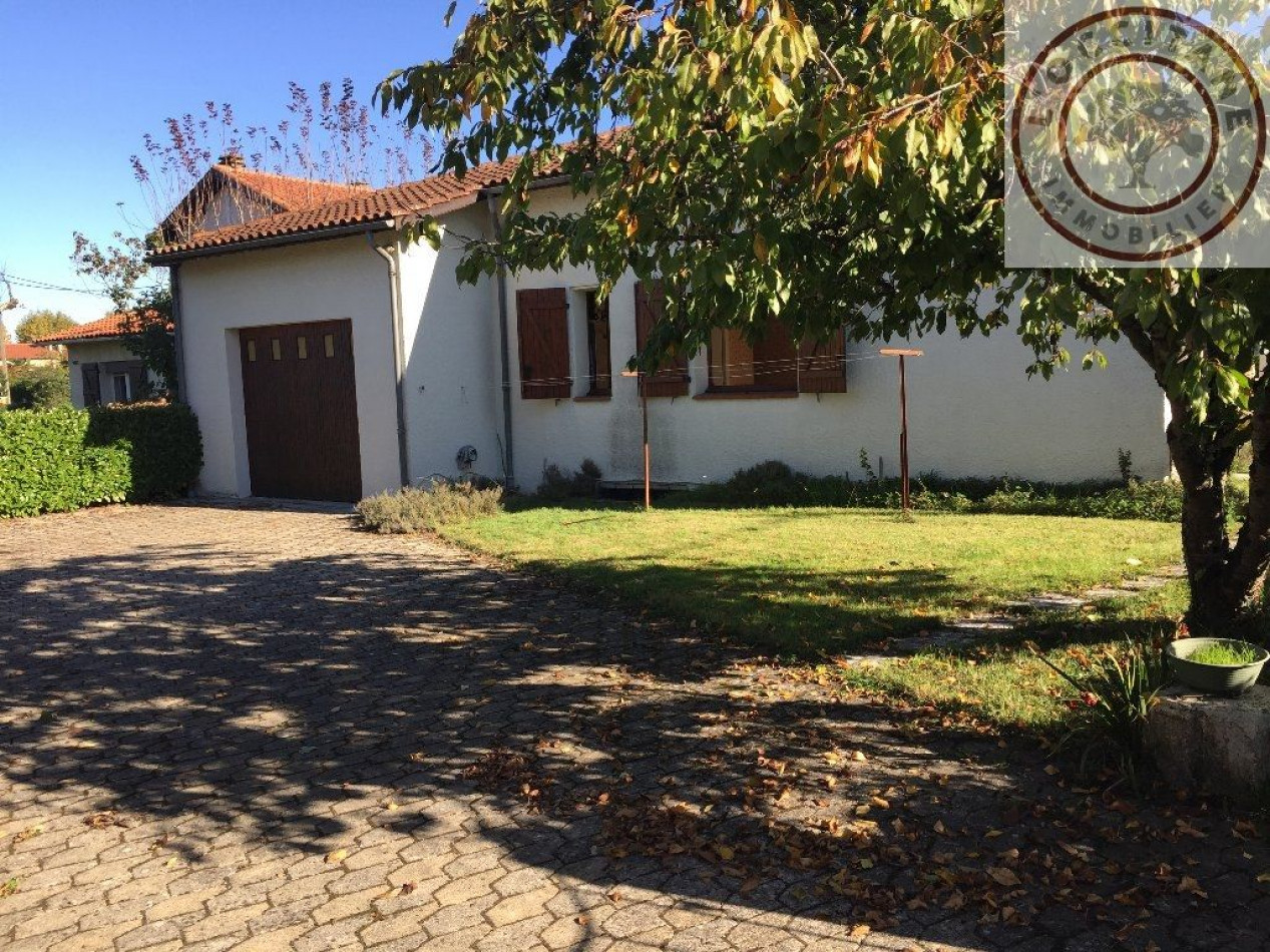 A vendre Fleurance 320071049 L'occitane immobilier