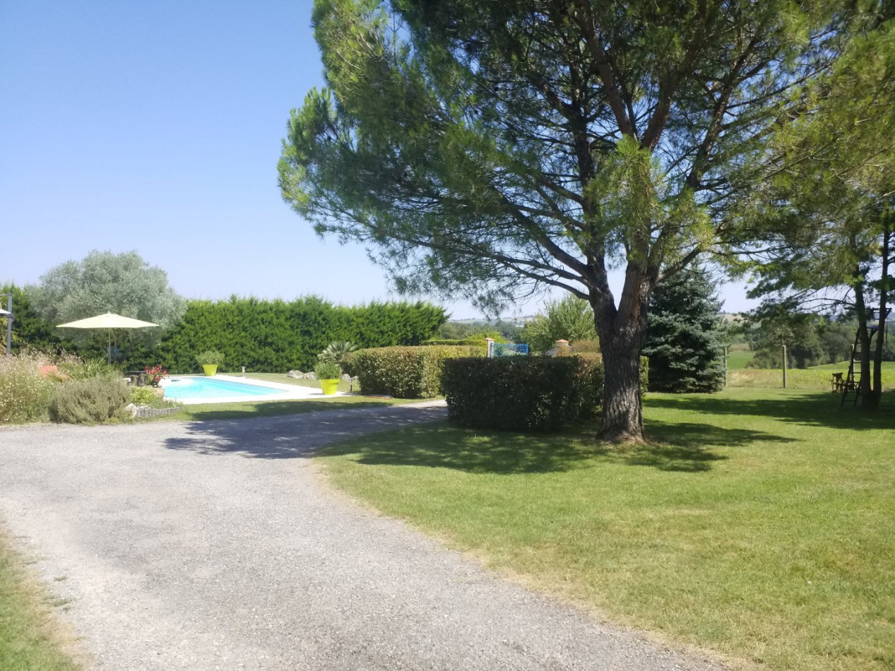 A vendre L'isle-jourdain 320071107 L'occitane immobilier