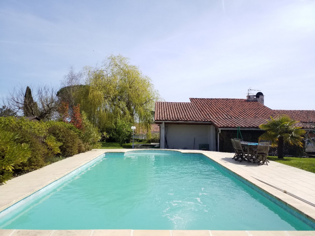 A vendre L'isle-jourdain 320071112 L'occitane immobilier