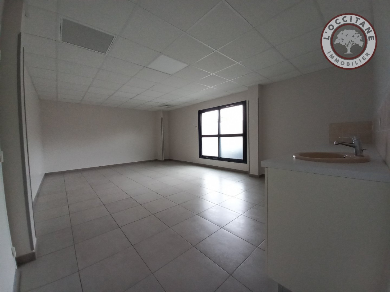 location Bureau L'isle-jourdain - Photo 3