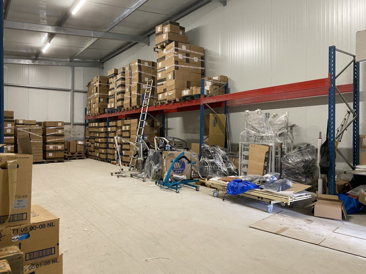 location Ateliers et bureaux L'isle-jourdain - Photo 2