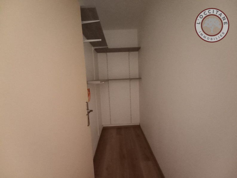 location Local commercial L'isle-jourdain - Photo 5