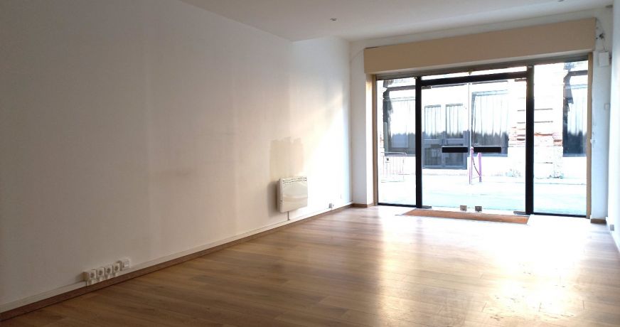 location Local commercial L'isle-jourdain