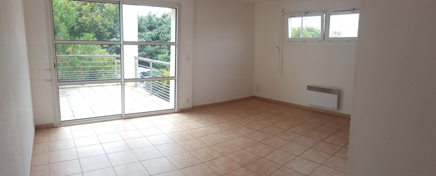 location Appartement L'isle-jourdain - Photo 2