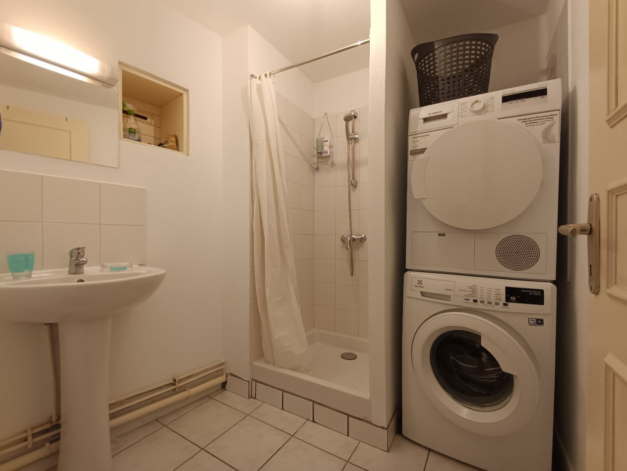 location Appartement L'isle-jourdain - Photo 8