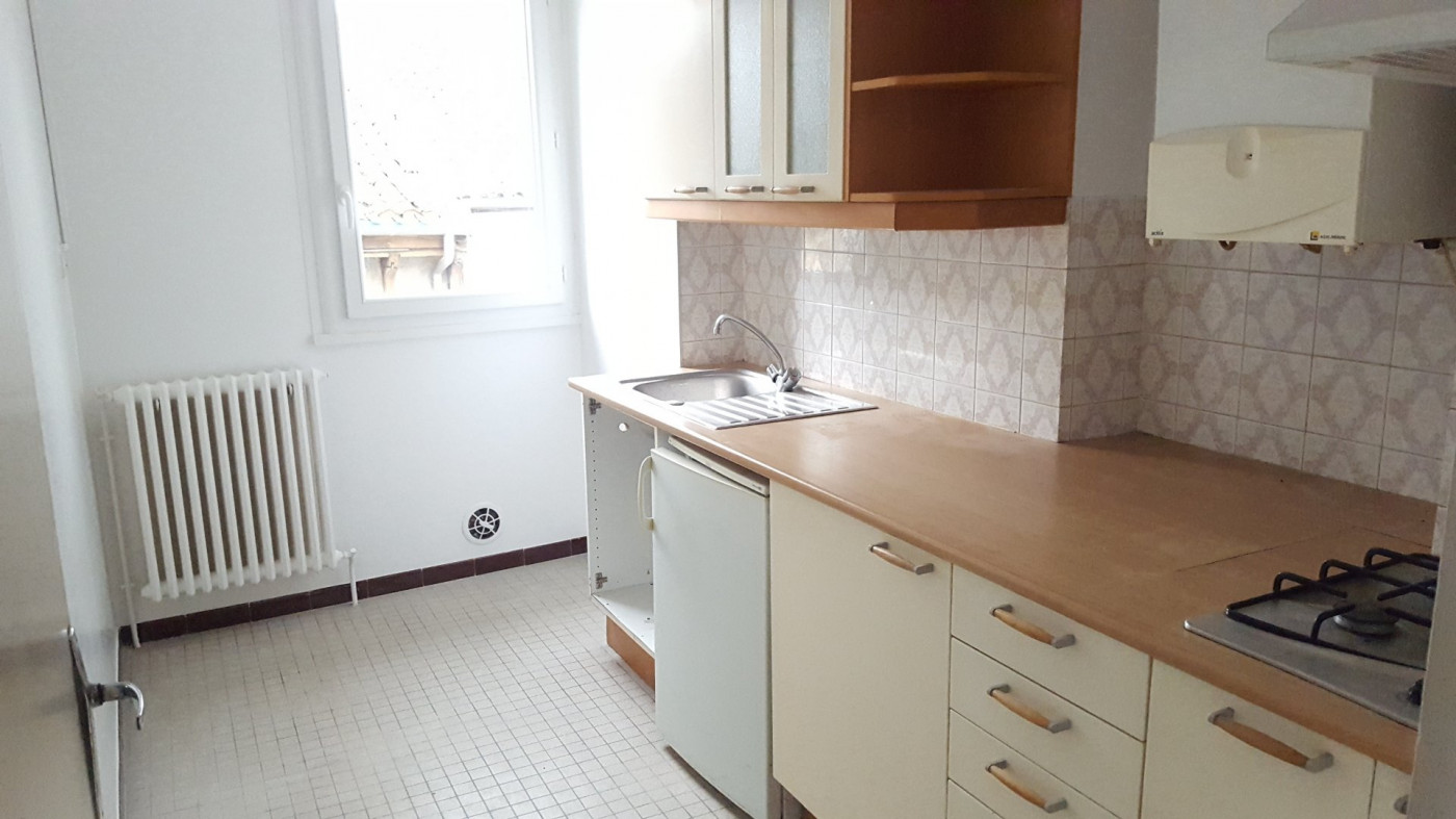 location Appartement L'isle-jourdain - Photo 1