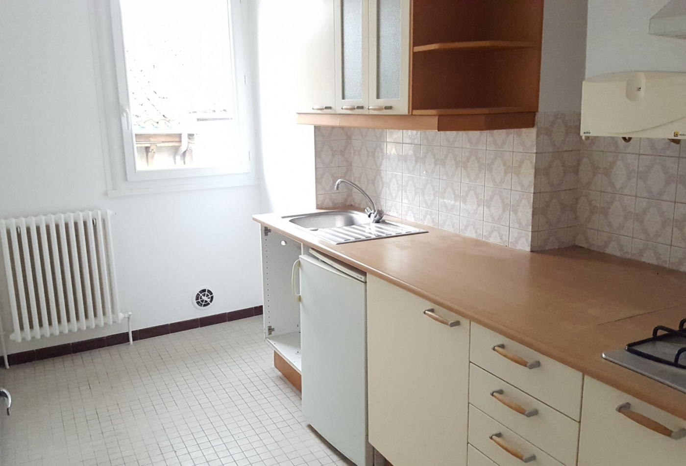 location Appartement L'isle-jourdain - Photo 1