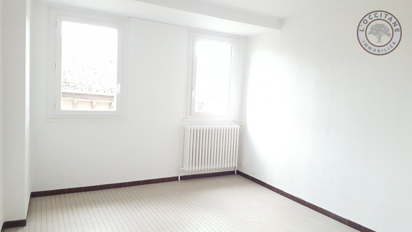 location Appartement L'isle-jourdain - Photo 2