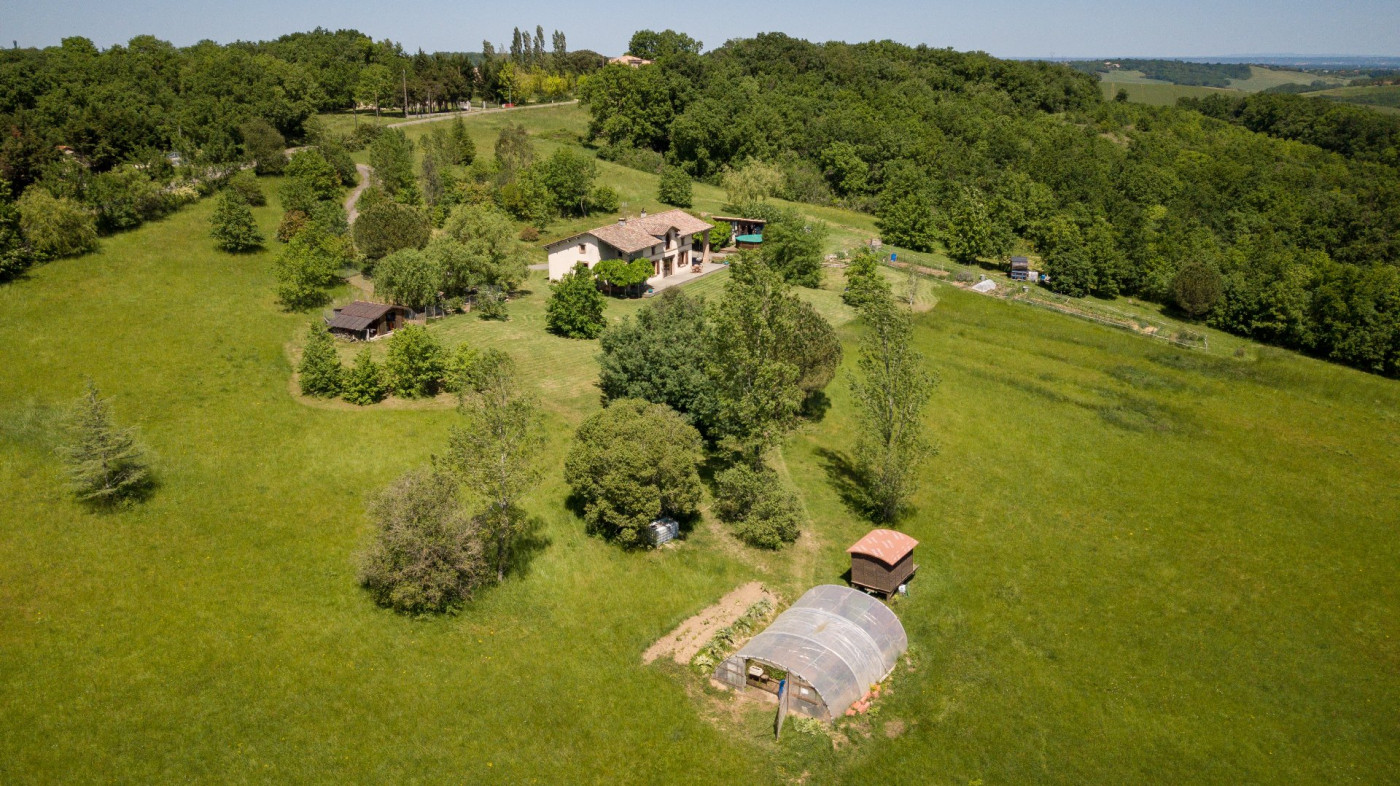 sale Maison de caractre Levignac