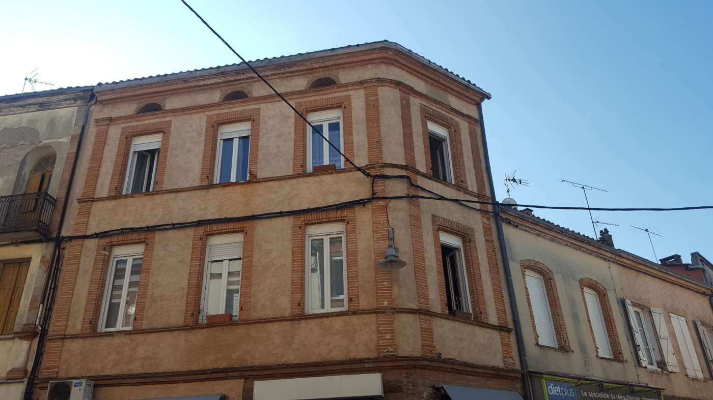 location Appartement L'isle-jourdain - Photo 3